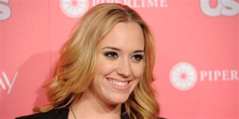 andrea bowen net worth